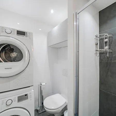 Wonderful One Bedroom Heart Of Cannes, 2min Walk To Carlton Hotel!